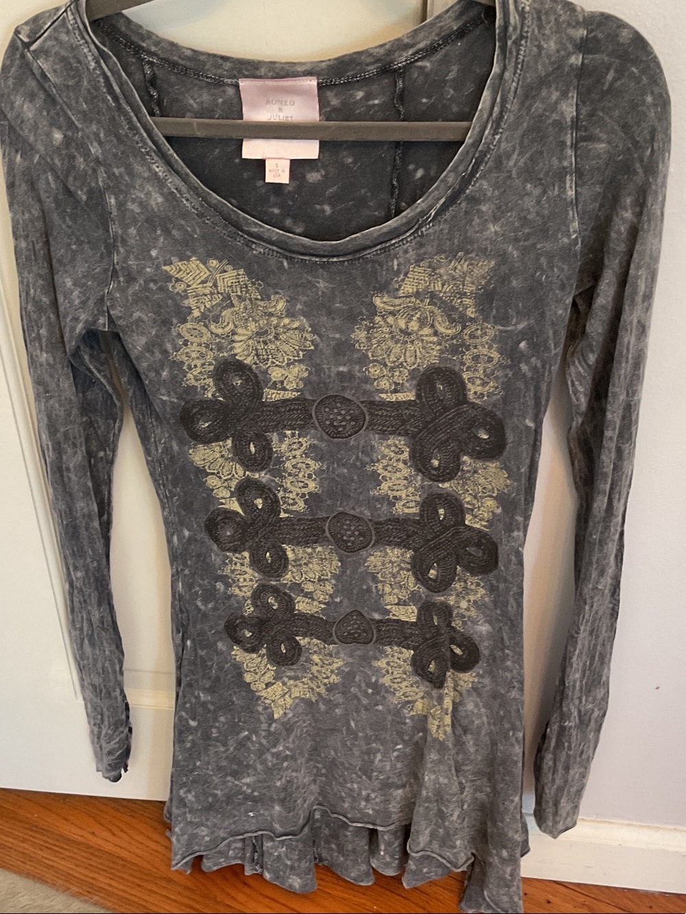 Romeo & Juliet Couture Gray Long Sleeve Military-Style Embellished Top